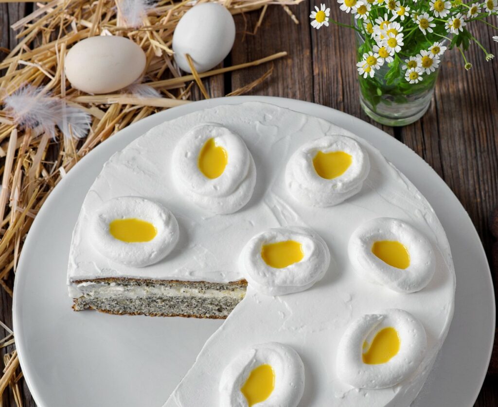 Veľkonočná torta s vaječným likérom