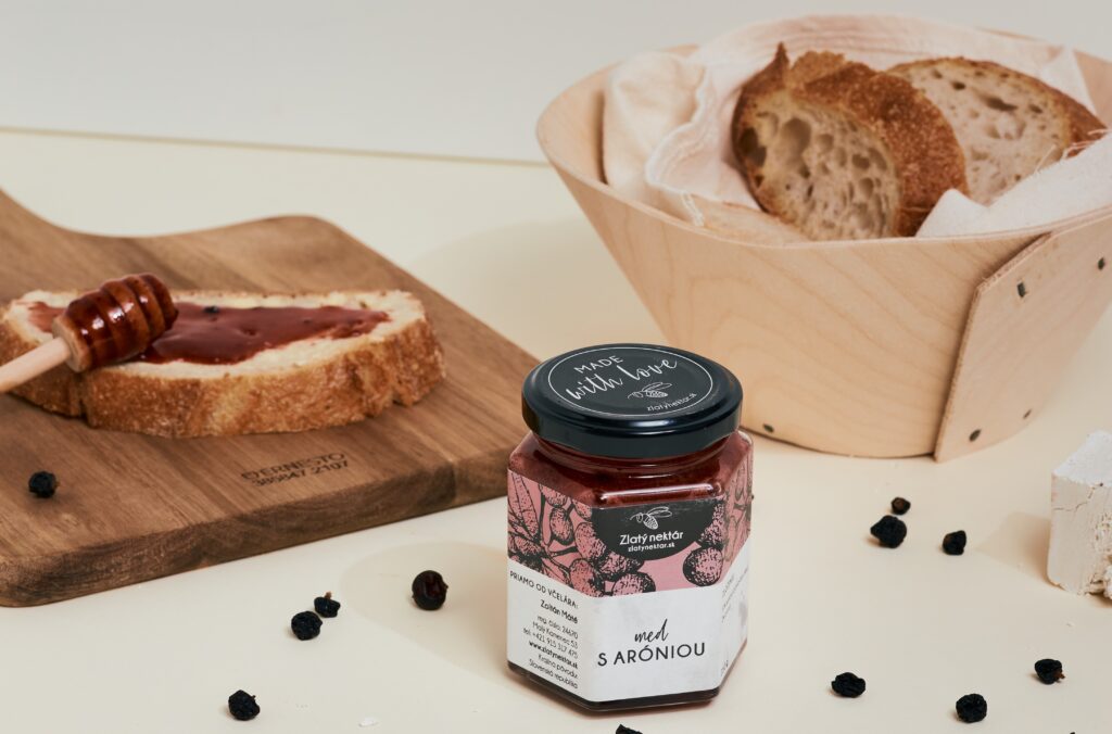med zlatý nektár
