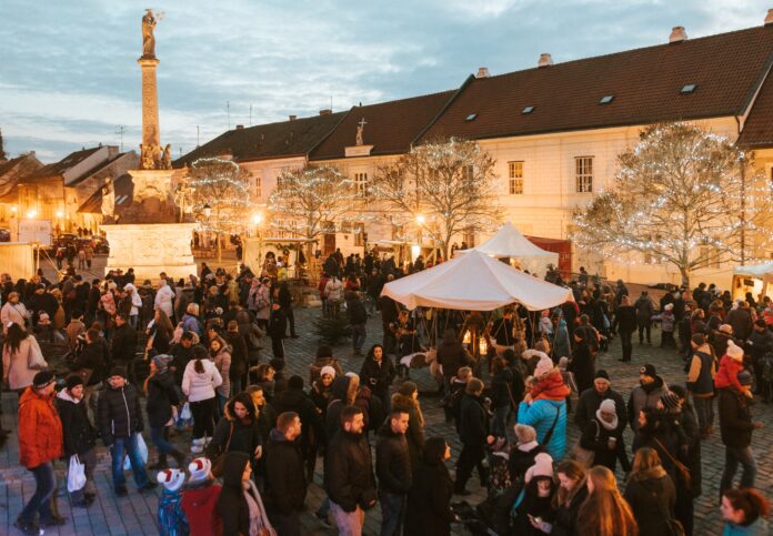 stredoveké adventné trhy